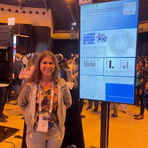 Shira presenting in ILANIT2023